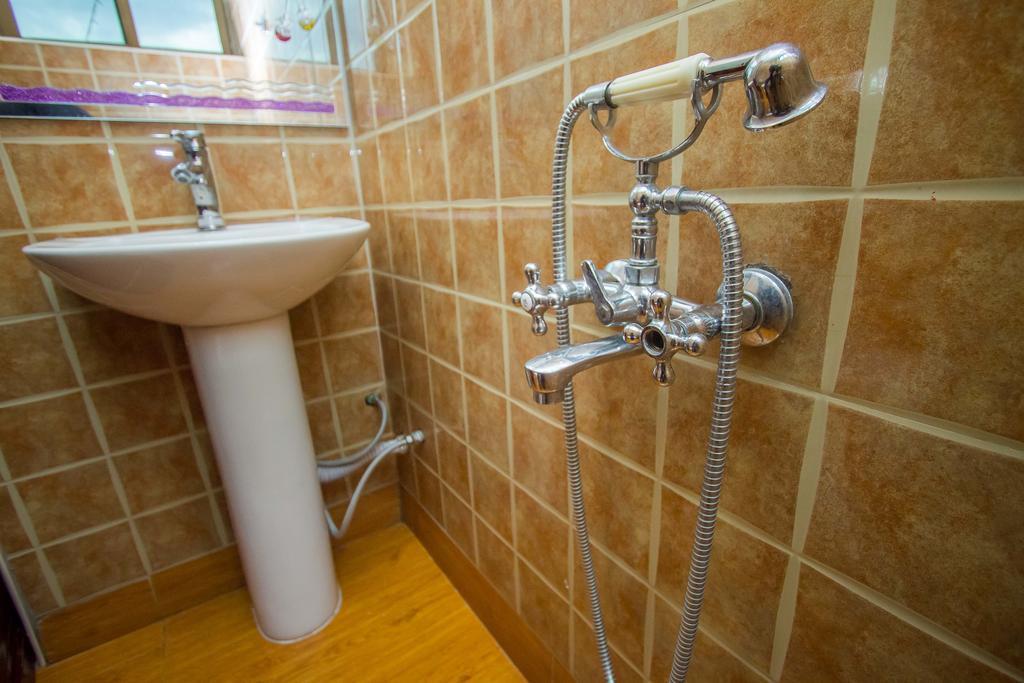 Sal'S Boutique Hotel Kampala Zewnętrze zdjęcie