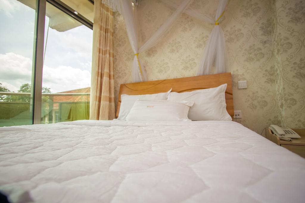 Sal'S Boutique Hotel Kampala Zewnętrze zdjęcie