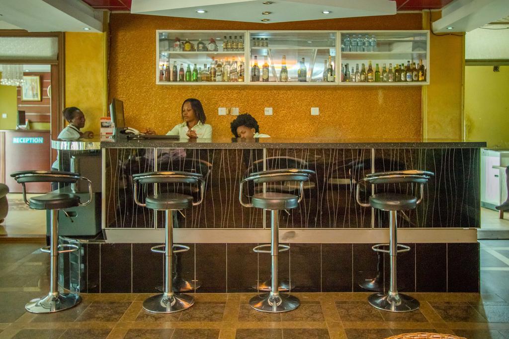 Sal'S Boutique Hotel Kampala Zewnętrze zdjęcie