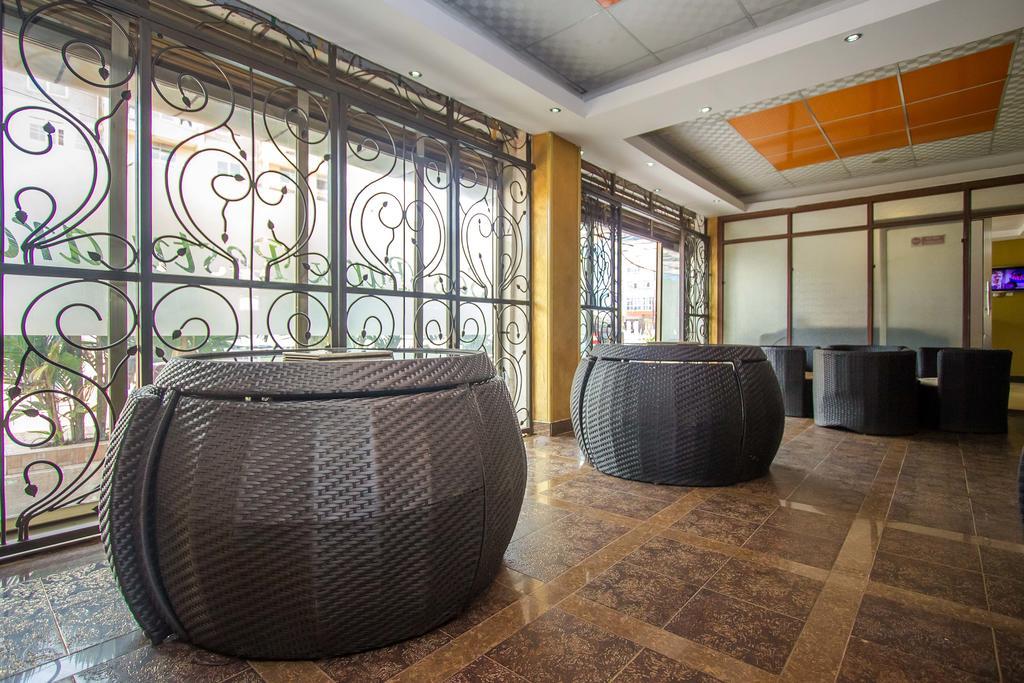 Sal'S Boutique Hotel Kampala Zewnętrze zdjęcie